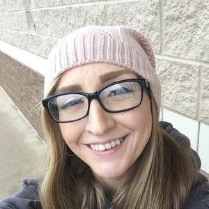 Meet your Posher, Carrie